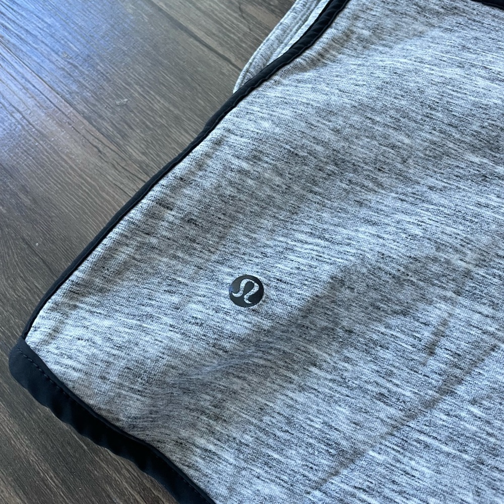 Lululemon Insculpt Vest - Reversible - Picture 6 of 9
